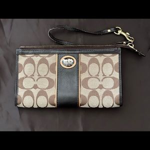 ✨ COACH ✨ Signature Wallet